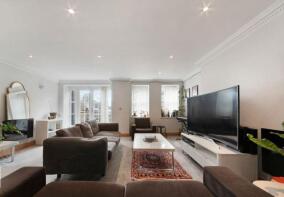 Flat 1, Mulberry Court, School Mews, London E1 0EW