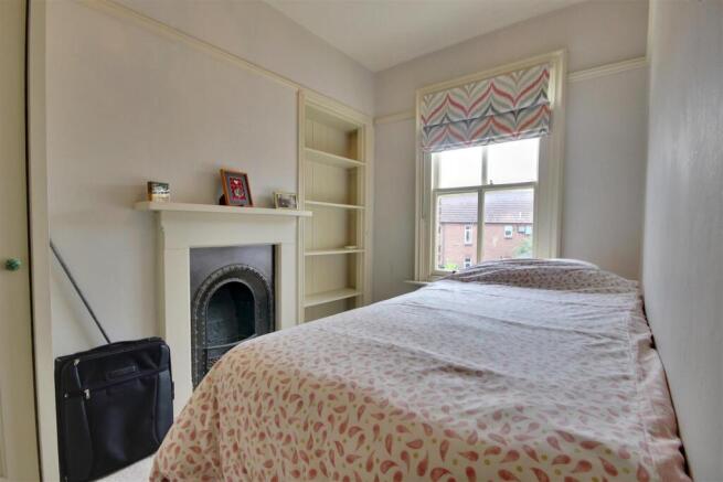 2 bed Terraced for sale Image 8