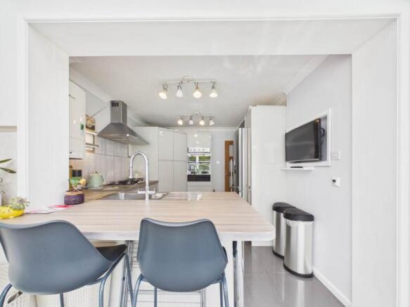KITCHEN (2)