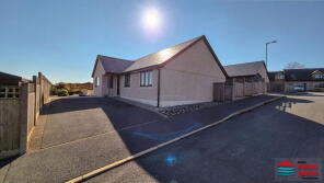 11, Tan Yr Eglwys, Pwllheli LL53 6BF