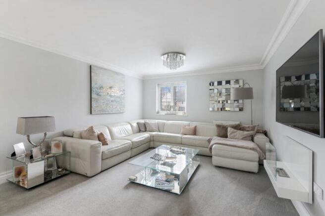 ACORN CLOSE (10).jpg