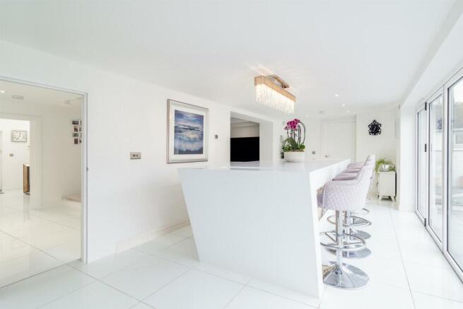 kitchen/dining