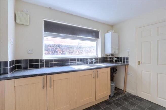 2 bed Terraced for sale Image 8