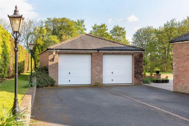 Garages, Baybe...