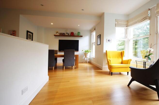 2 bed Apartment for sale Image 6