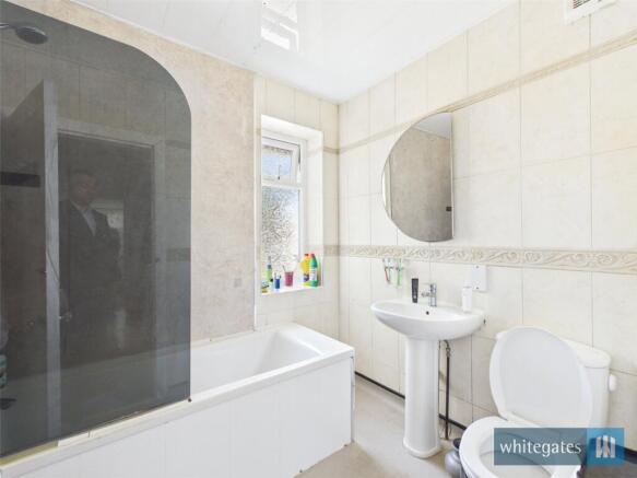 3 bed Semi-Detached for sale Image 4
