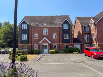 Gould Close, Newbury, RG14