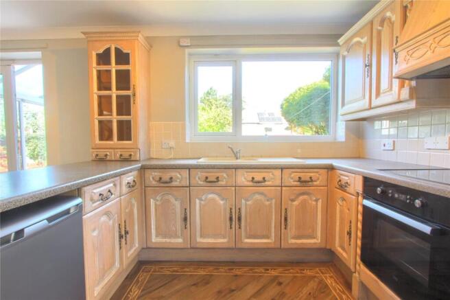 2 bed Bungalow for sale Image 6