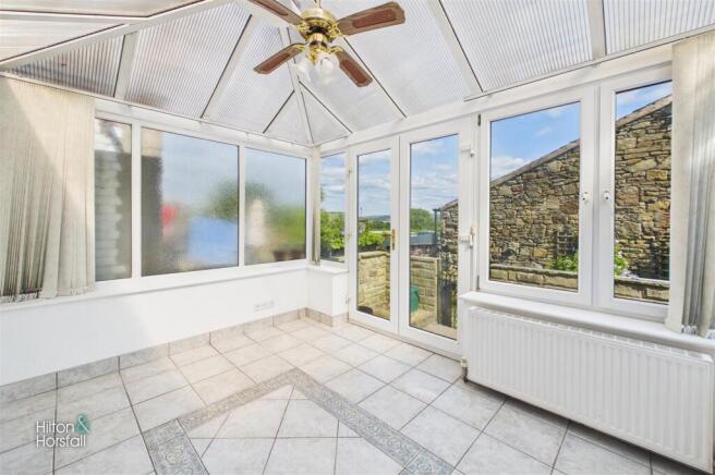 2 bed Cottage for sale Image 9