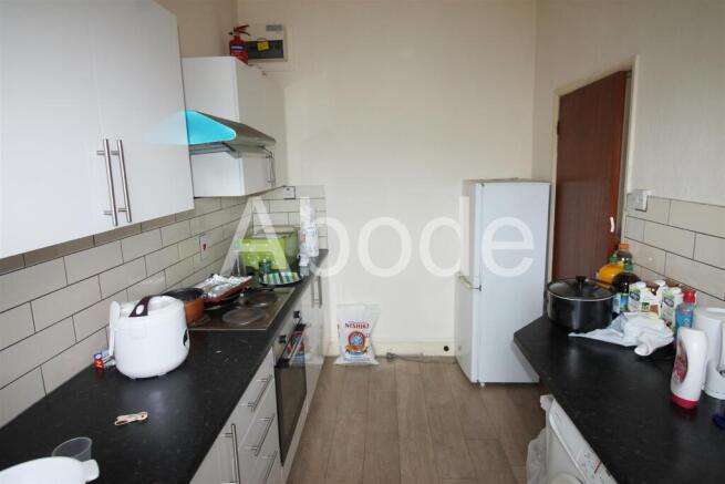 1 bed Flat to rent Image 4