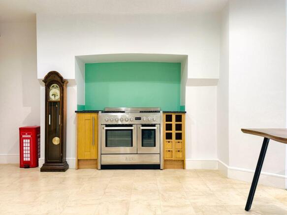 1 bed Flat for sale Image 6