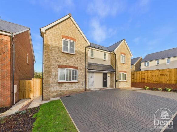 3-bed semi-detached on The Bewdley, Old Dairy Way, Netherend, Lydney, £315,000