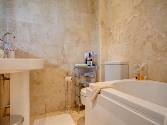 Photo 12