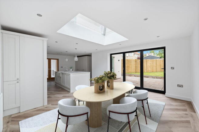 4 bed Detached for sale Image 7