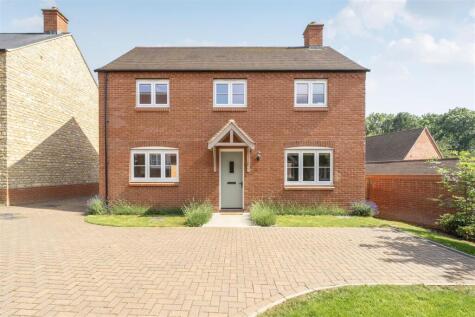 Tanters Road, Towcester, NN12 6LE