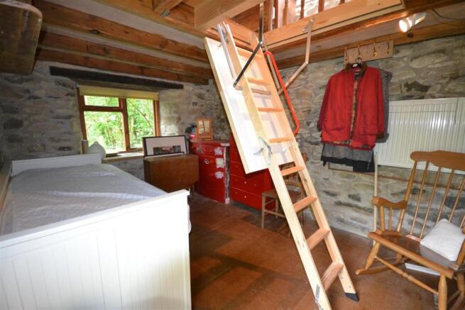 Studio Ground Floor (steps to loft)
