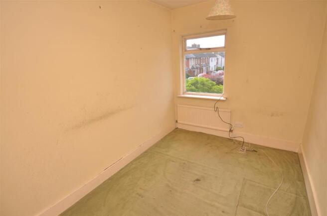 Bedroom 2.JPG