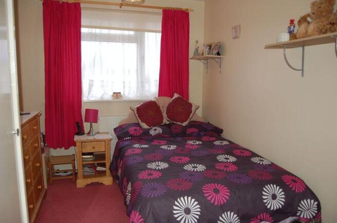 BEDROOM 2