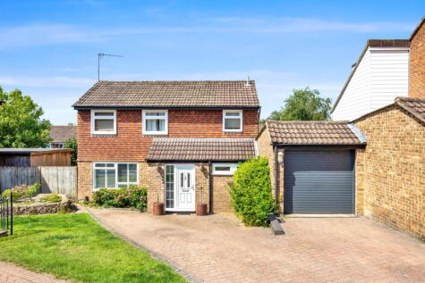 Kindersley Close, East Grinstead, RH19 3NJ