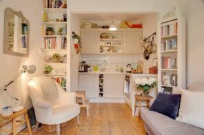 58, Gibson Gardens, Hackney, London N16 7HD