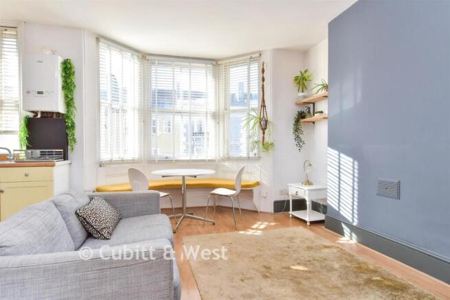 Lounge/ Kitchen/ Diner