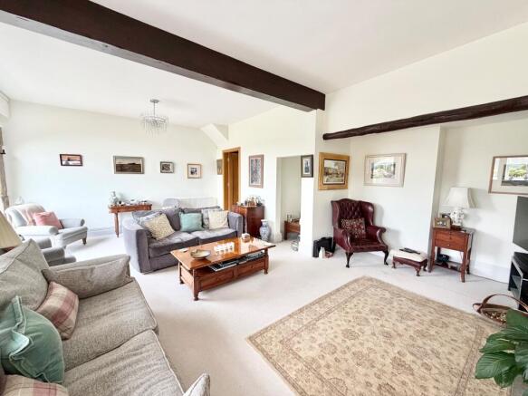 5 bed Barn Conversion for sale Image 4