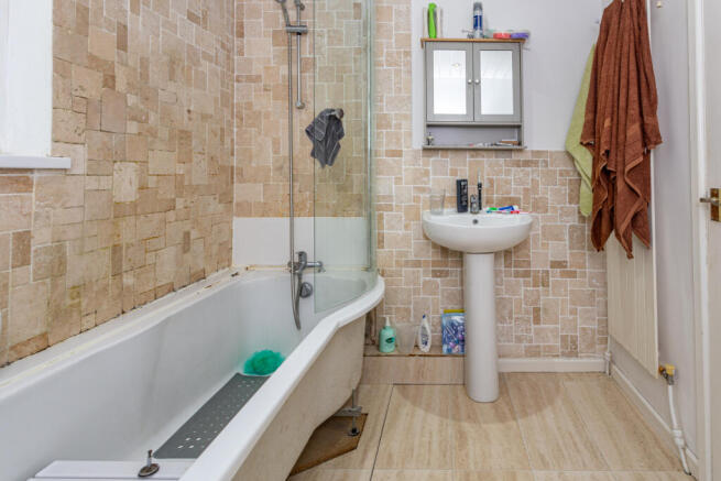 2 bed Semi-Detached for sale Image 9
