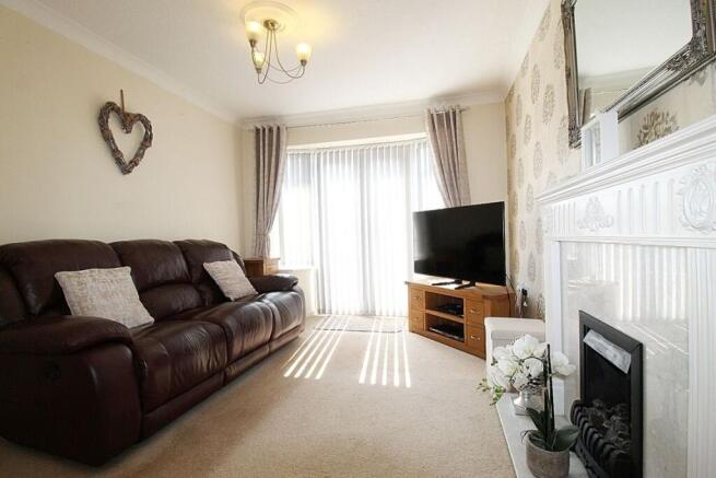 1 bed Detached Bungalow for sale Image 4