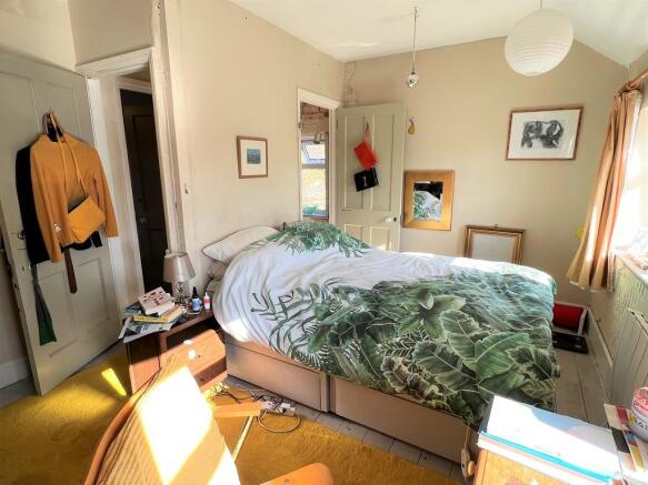 Bed 1
