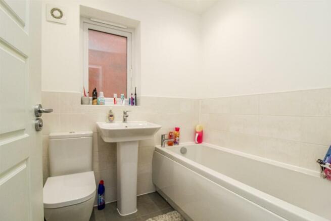 BATHROOM/W.C.
