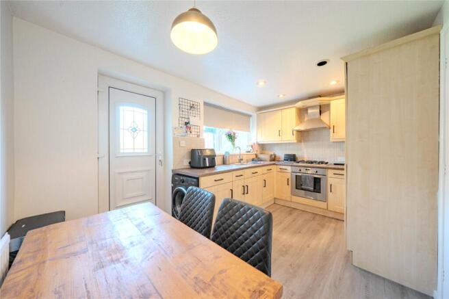 2 bed Semi-Detached for sale Image 12