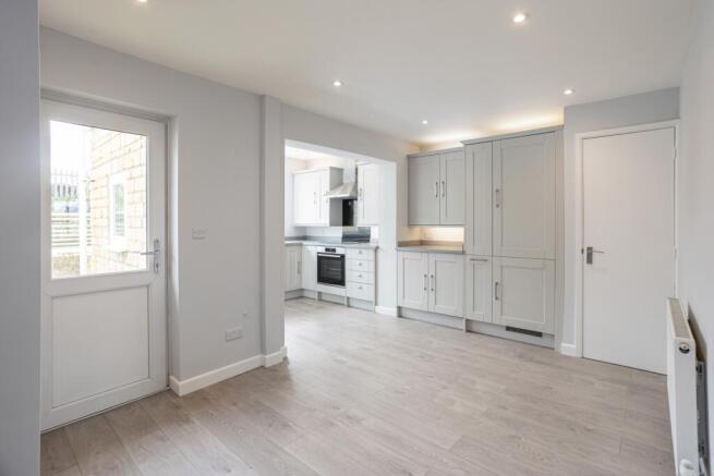 Kitchen Dining Area