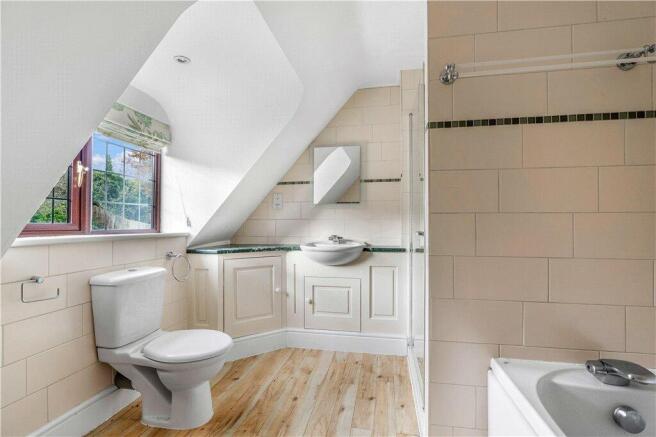 En-Suite Bathroom