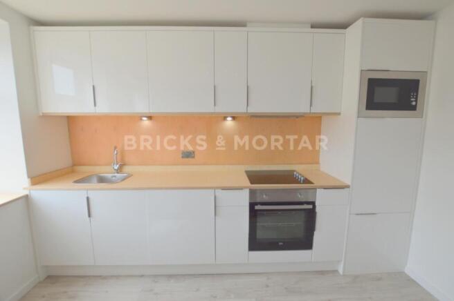 17 Heaton Bank Kitchen.jpg