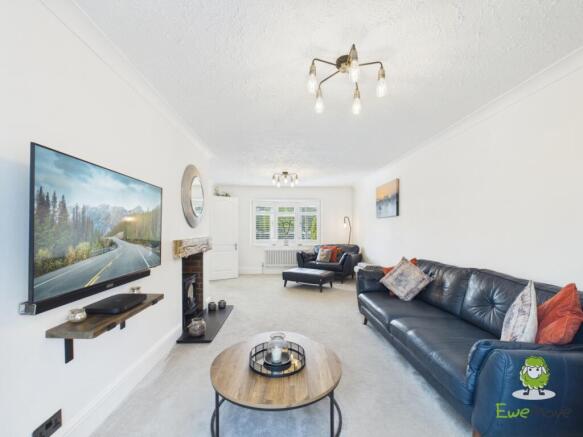 EweMove Estate Agents Basingstoke - St Andrews Rd