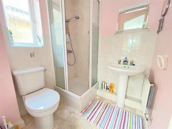 ENSUITE SHOWER ROOM