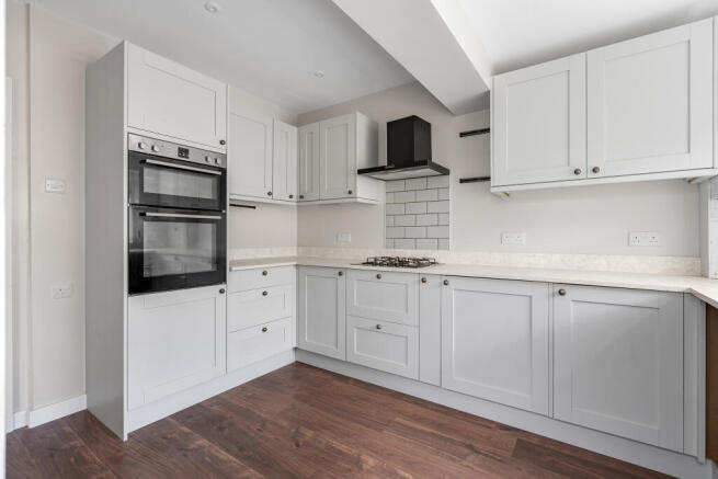 5 Kitchen.JPG