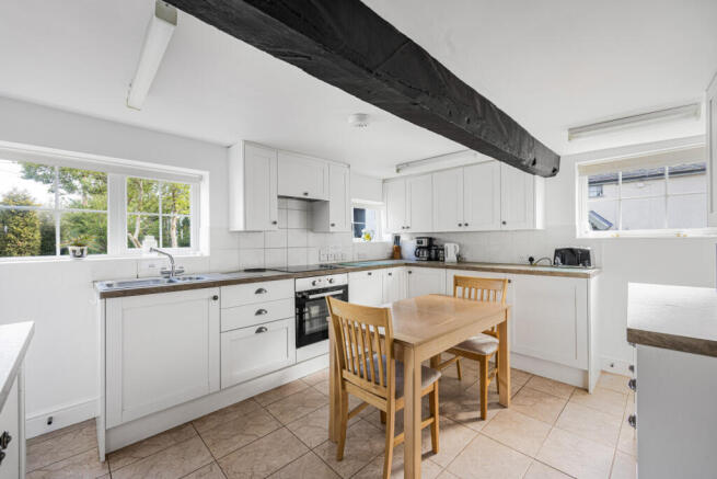 KITCHEN BREAKFAST ROOM
