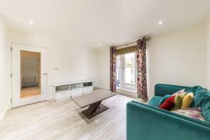 Flat 14, 76 Grove House, Sidmouth Avenue, Isleworth TW7 4FQ