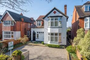 13, Carisbrooke Drive, Nottingham NG3 5DS