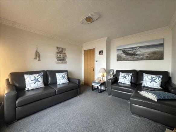 2 bed Flat for sale Image 8