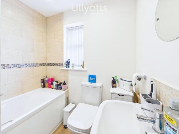3 bed Semi-Detached for sale Image 10