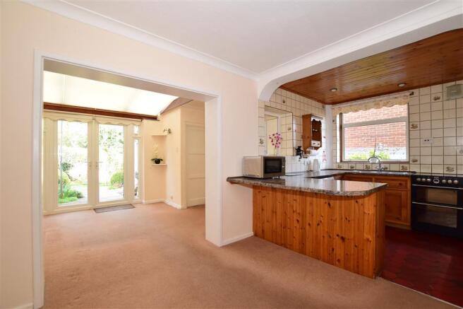 Kitchen/Breakfast Area