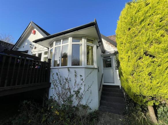 ENTRANCE PORCH