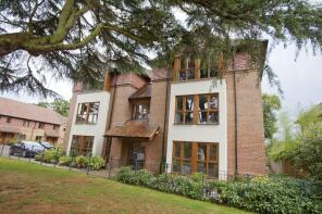 16, Ashbourne Gardens, Hertford SG13 8BQ