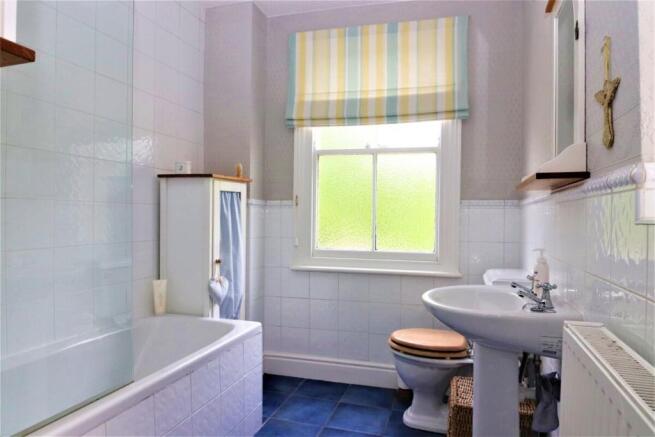 En-Suite Bathroom