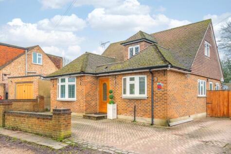 Ongar Close, Addlestone, Surrey, KT15