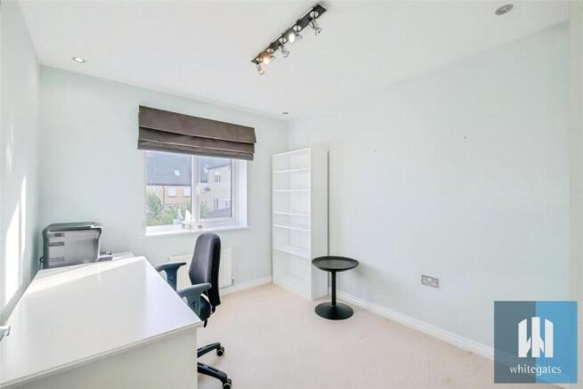 4 bed Detached to rent Image 10