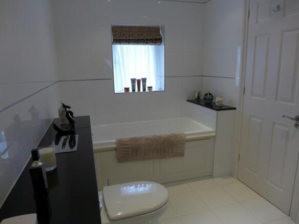 En Suite Bathroom