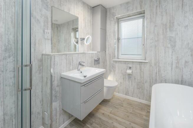 Family Bathroom-1-PRINT.jpg